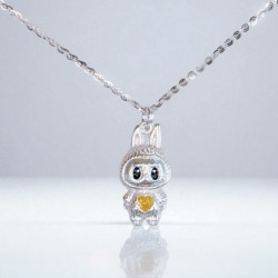 Monemel Kristal Taşlı LABUBU Kolye   (Altın Kaplama)
